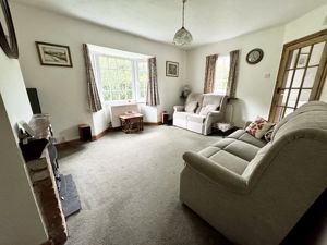 Sitting Room- click for photo gallery